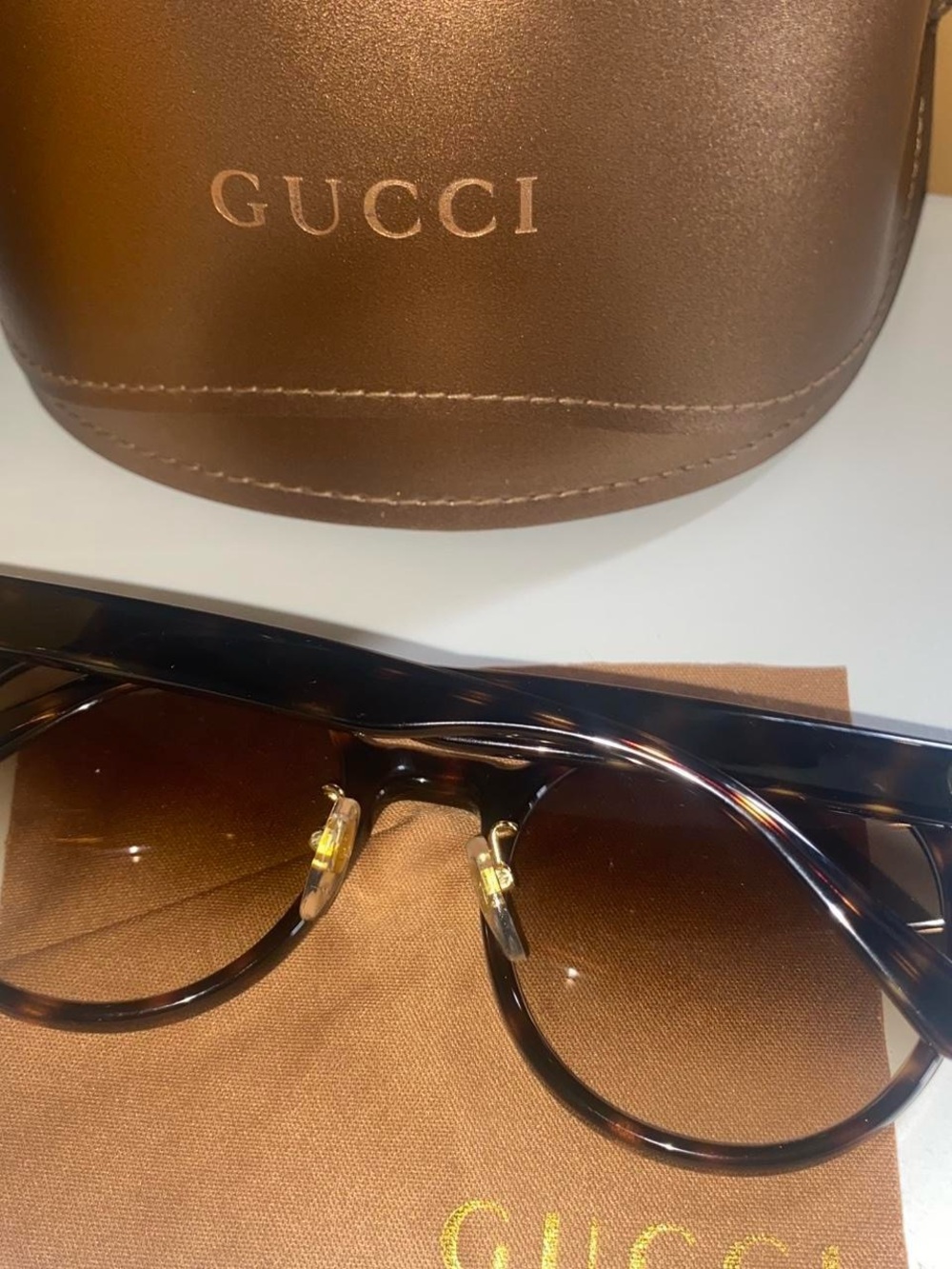 Gucci Brown Tortoiseshell Round Women's Sunglasses - Picture 2 of 5
